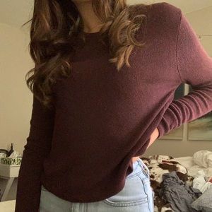 Brandy Melville sweater
